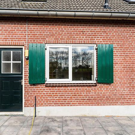Spacious Farmhouse In Silvolde With Garden Exterior photo